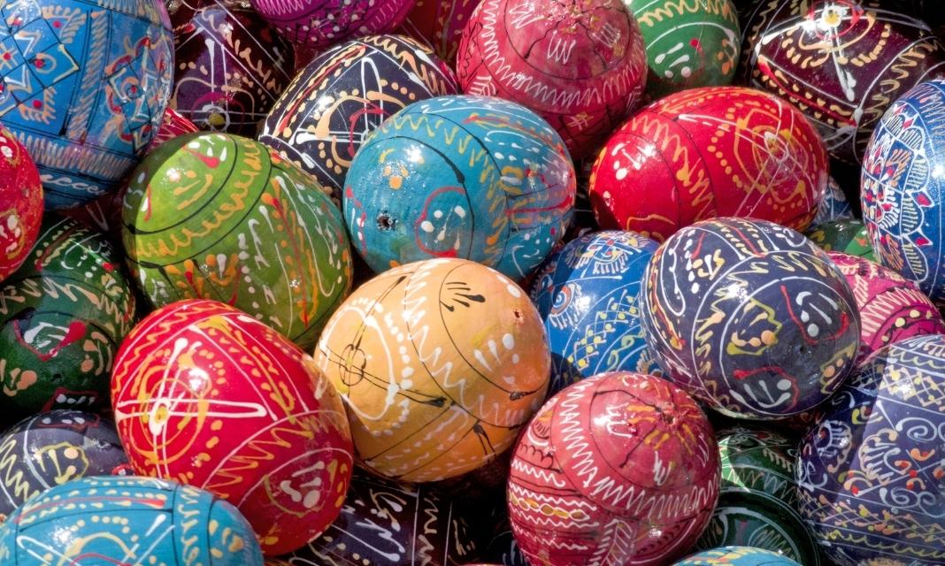 Obchodzenie Świąt Wielkanocnych w Łańcucie: Tradycje, Zwyczaje i Radosne Świętowanie